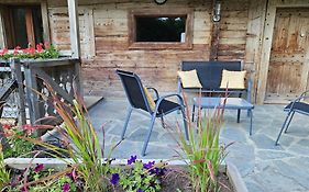 Traditional Chalet Au Calme Avec Hamman, Sauna, Jardins Acceuillants Et Spacieux A L'Interieur Et Exterieur